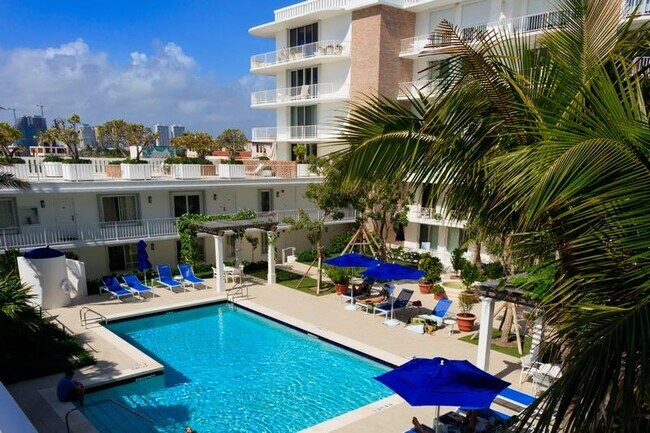 Foto del edificio - 100 Worth Ave