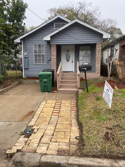 Foto principal - 7911 Avenue F
