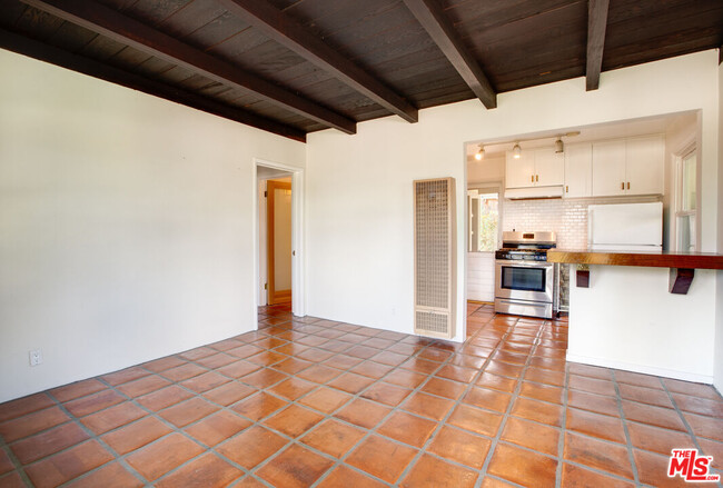 Foto del edificio - 2454 7th St