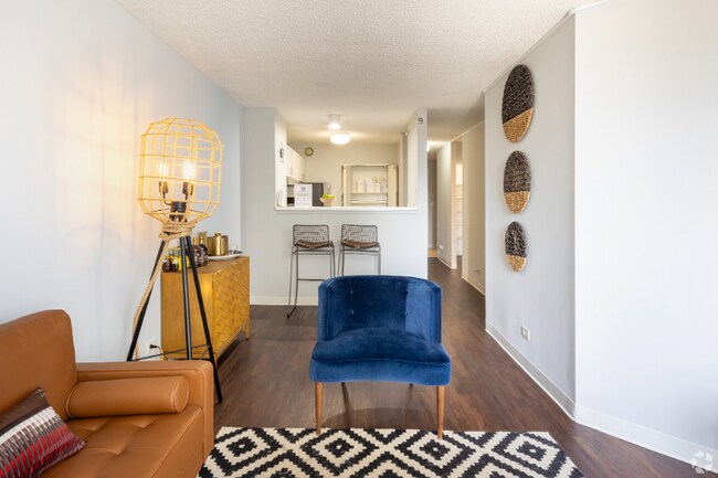 Photo - 422 E Ohio St Apartment