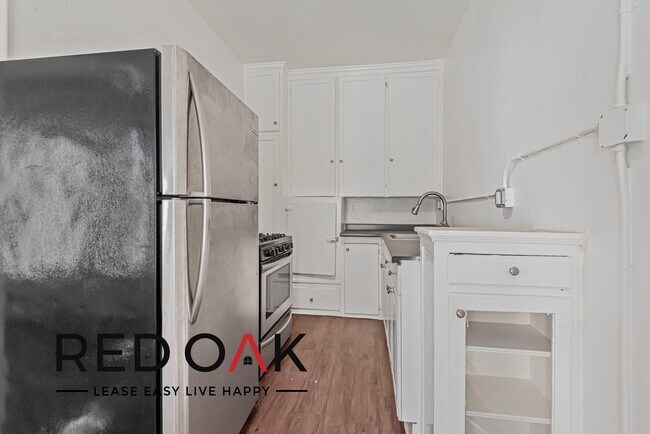 Foto del edificio - ~2 Months FREE~ Incredible Studio with Sta...