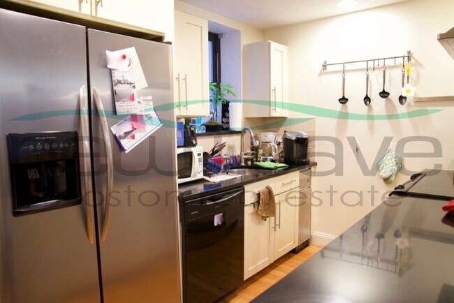 Foto del edificio - 841 Parker St