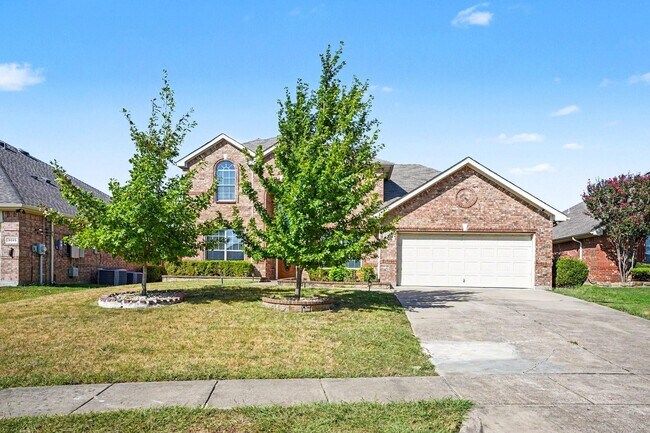 Foto del edificio - 3023 Riverwood Ln