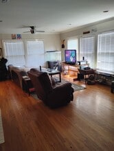 Building Photo - 8 Brookhaven Dr