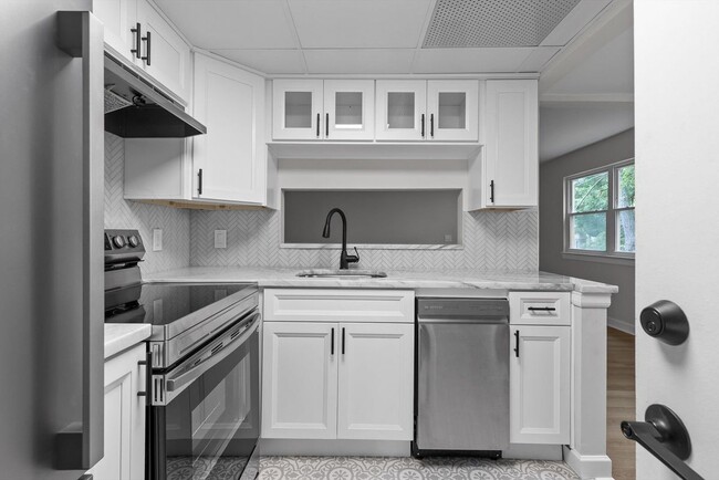 Building Photo - 3960 N Quail Ln