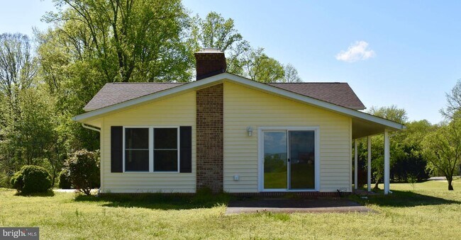 Building Photo - 4451 Angelica Dr
