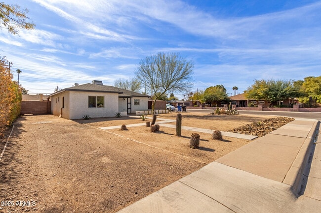 Foto del edificio - 1743 W Verde Ln