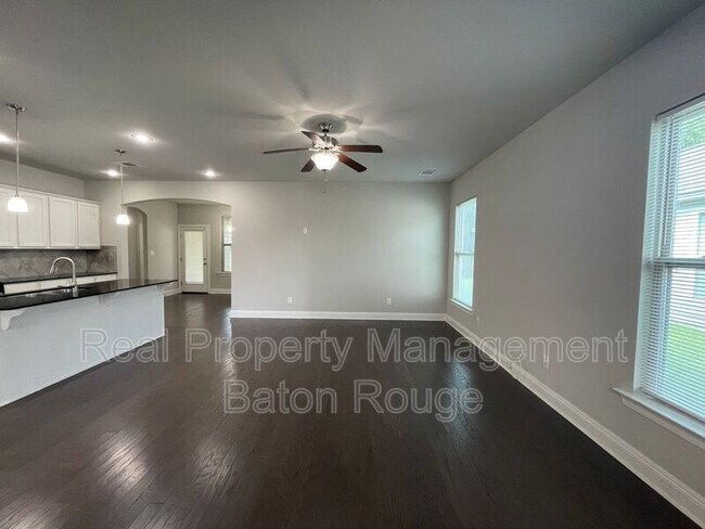 Building Photo - 7948 Antebellum Ave