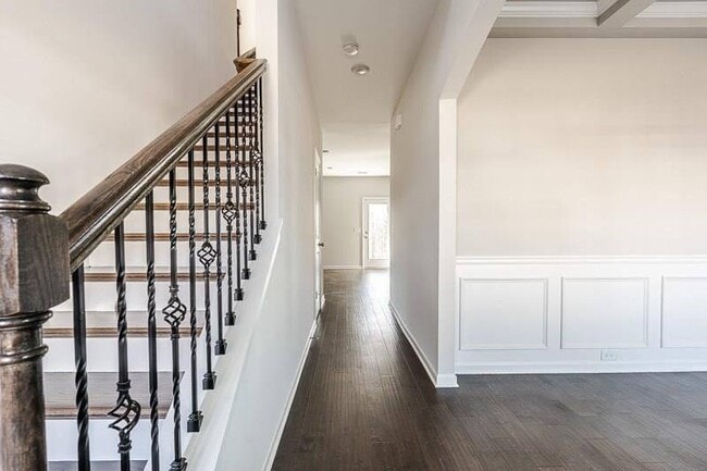 Photo - 1015 Dunkirk Cir House