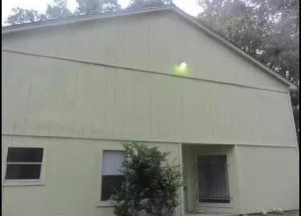 Building Photo - 12330 Wild Pine Dr