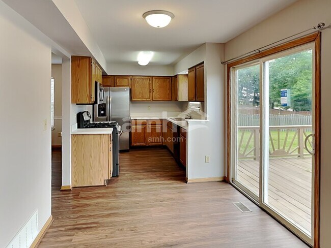 Building Photo - 20835 W Annapolis Ct