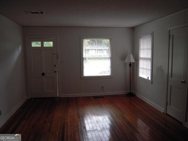 Foto del edificio - 676 Sunnybrook Dr