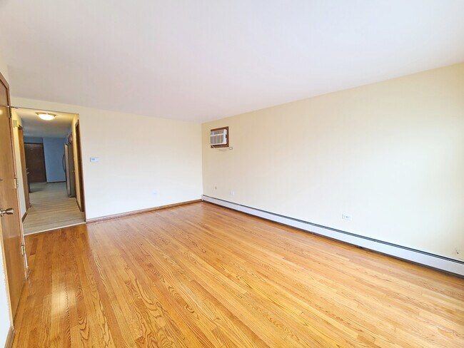 Building Photo - 5972 S Archer Ave