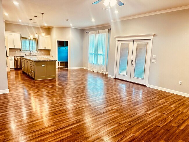 Foto del edificio - An Amazing Rental Home Waiting For You To Make It Yours!