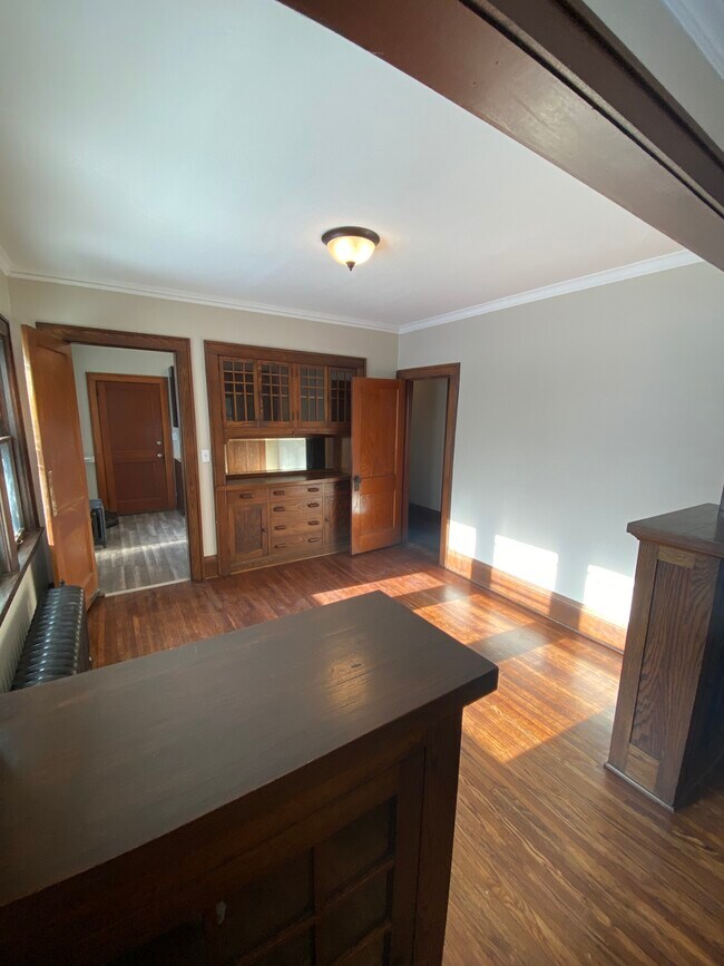 Dining Room - 605 Ohio St