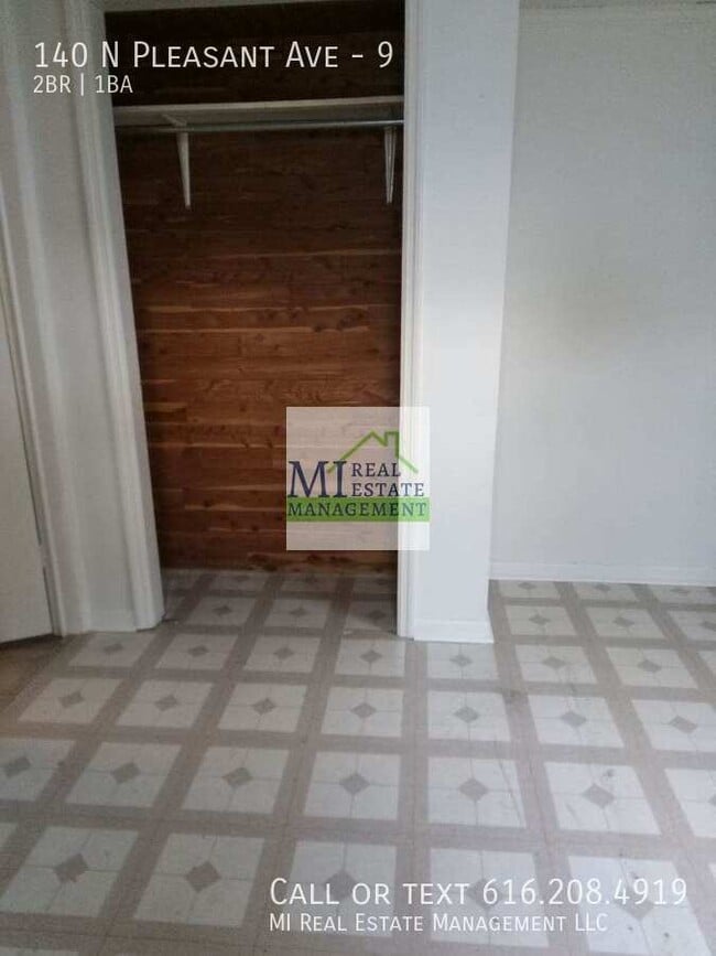 Foto del edificio - 140 N Pleasant Ave