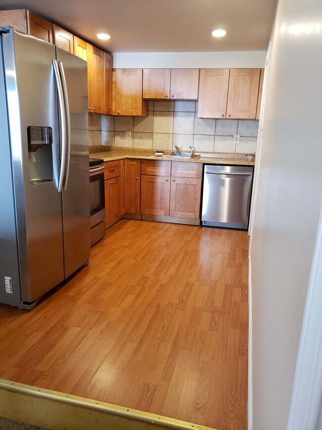 Foto del edificio - 8819 Rocky Ridge Rd