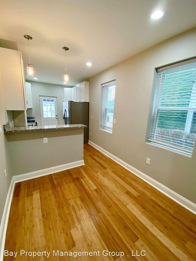 Building Photo - 3 br, 3 bath House - 808 S Milton Ave
