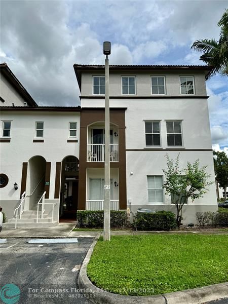 Foto principal - 4425 SW 160th Ave