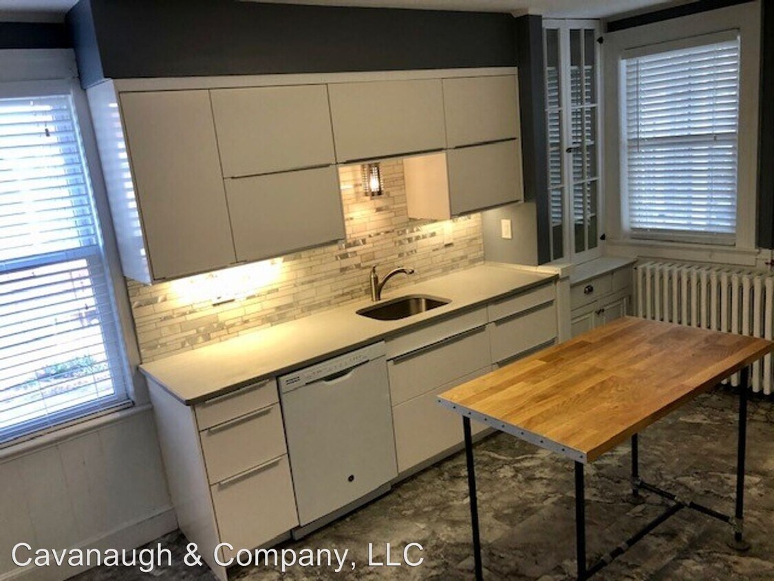 526 High St, Middletown, CT 06457 Room for Rent in Middletown, CT