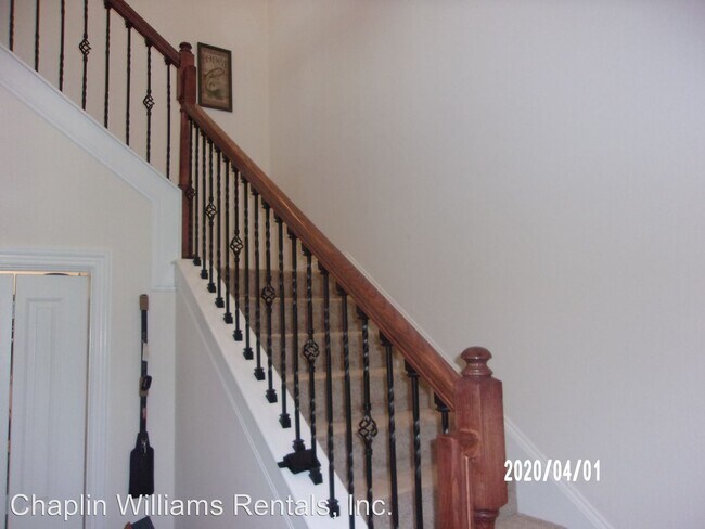 Building Photo - 95282 Summerwoods Cir