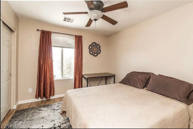 Foto del edificio - 11256 Woodland Violet Ave