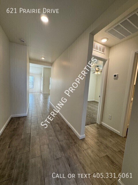 Foto del edificio - 621 Prairie Dr