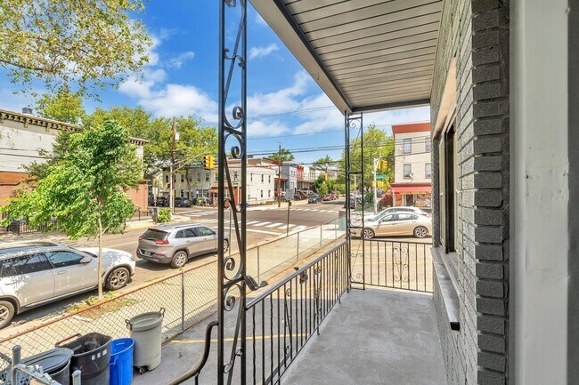 Foto del edificio - 322 Webster Ave