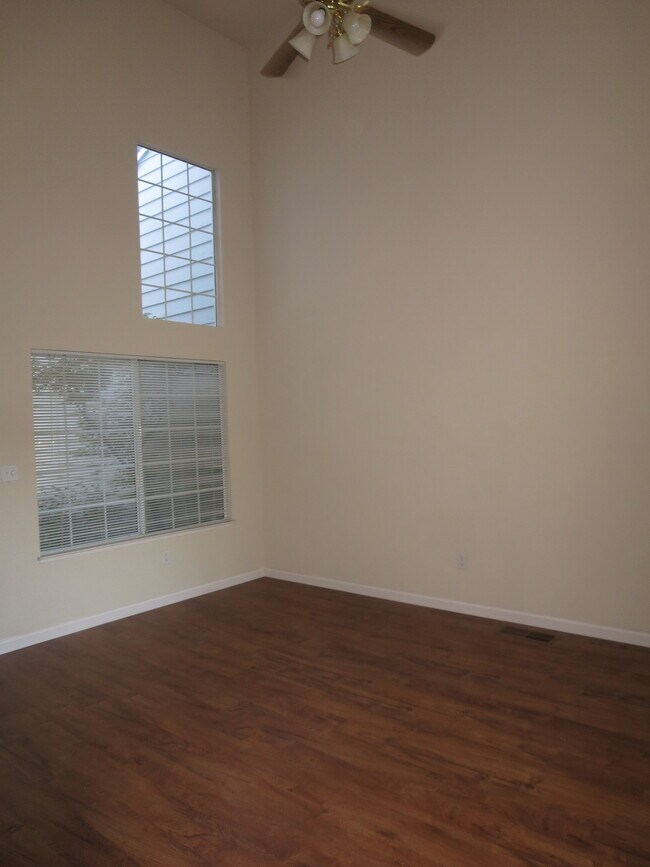 Livingroom front window - 11467 Winding Trail Ln