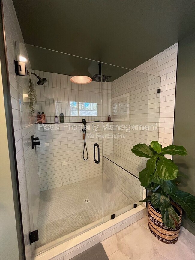 Building Photo - 2107 Persimmon Trek