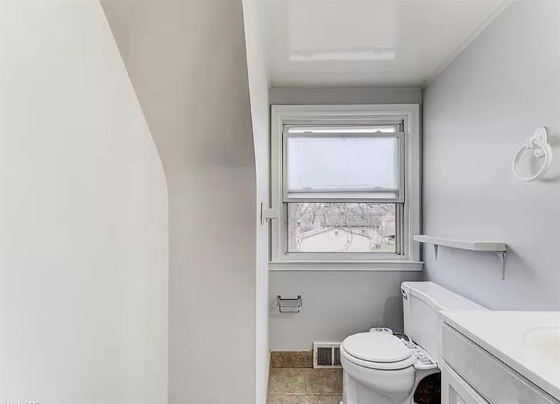 21424 Waldron St, Farmington Hills, MI 48336 House Rental in