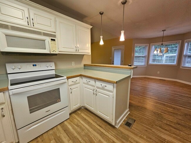 Foto del edificio - 32 Elizabeth Way