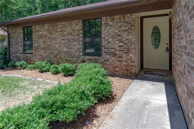 Building Photo - 6929 Briardale Dr