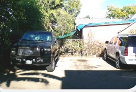 Área de estacionamiento - 1229 Hollister St
