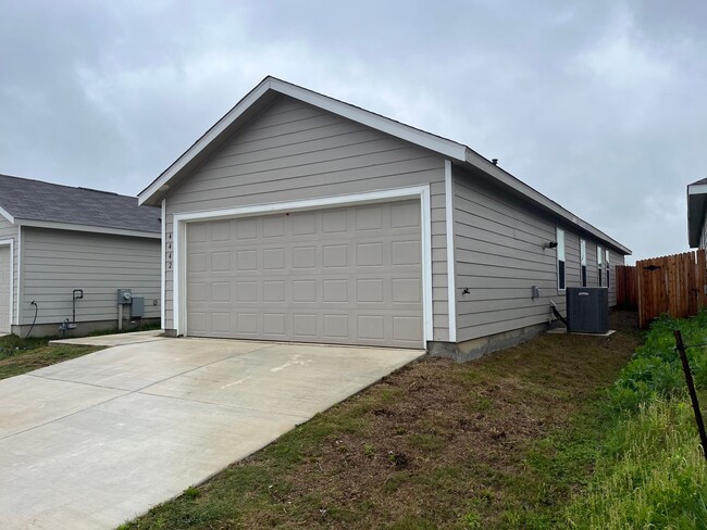 Building Photo - 4442 Zoe Pass, San Antonio, TX. 78222