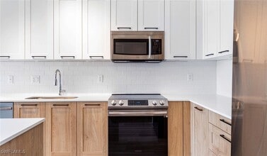 Building Photo - 22980 Vista Edera Cir