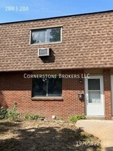 Building Photo - 726 Lincoln St