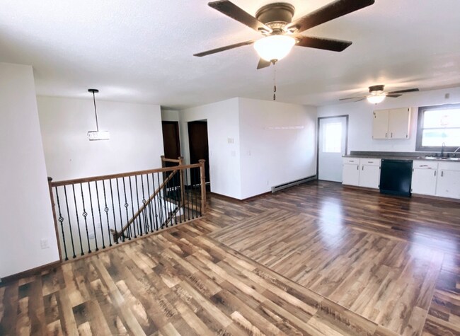 Building Photo - 4015 Oiler Ln