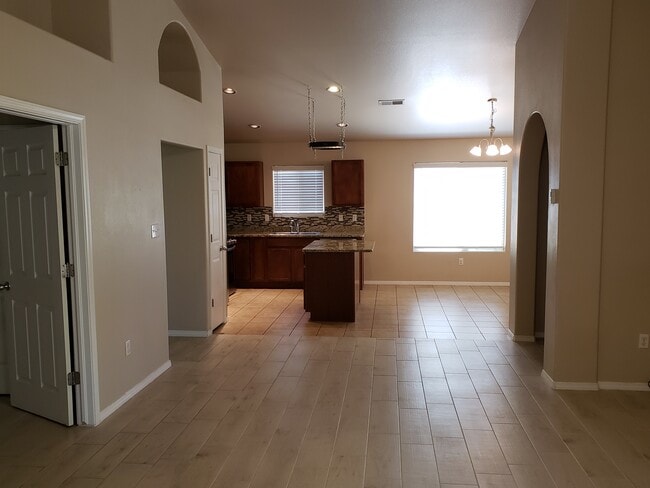 Building Photo - 2541 Prado Del Sol Ave