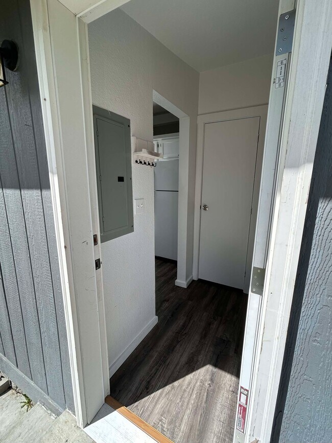 Foto del edificio - 8743 Whitewood Loop SE