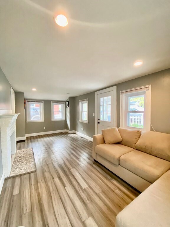 127 Lakehurst Ave, Weymouth, MA 02189 House Rental in Weymouth, MA