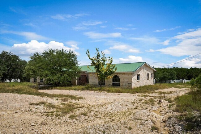 Building Photo - 24369 Bingham Creek Rd