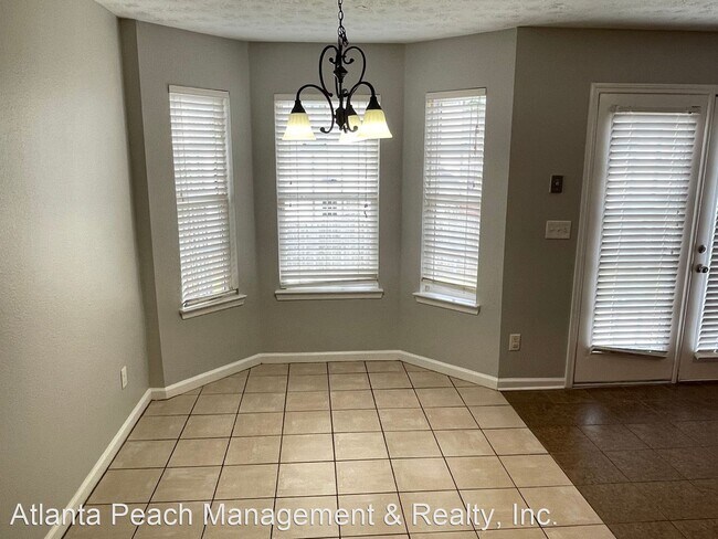 Building Photo - 3 br, 2.5 bath House - 1954 Shawn Wayne Ci...