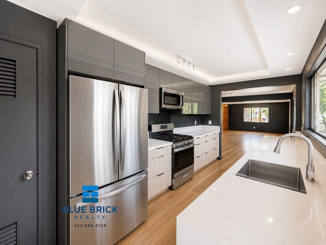 Foto del edificio - 3520 5th St