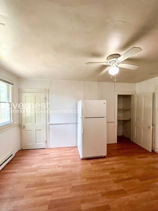 Building Photo - 1204 N 20th St