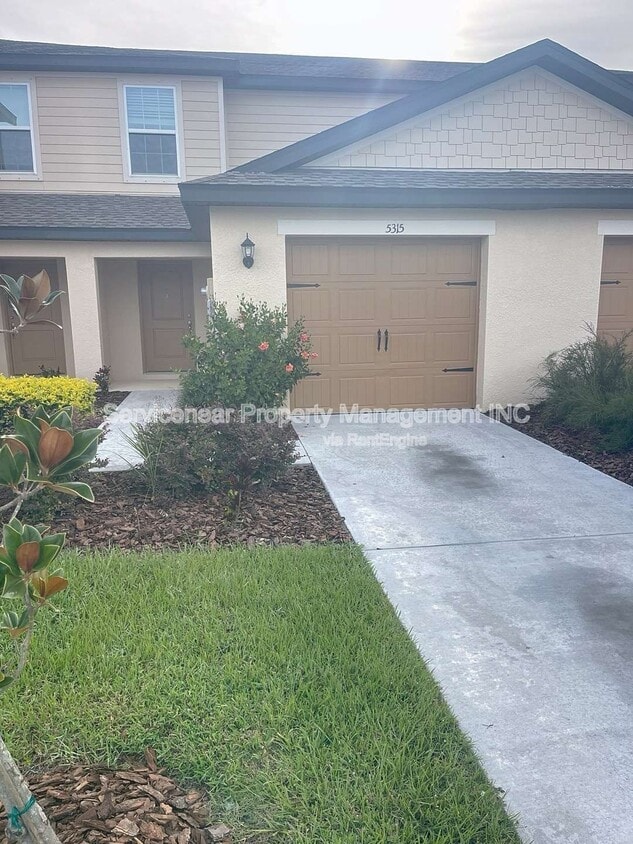 Foto principal - 5315 New Friendship Pl
