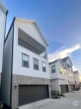 Building Photo - 5402 Wheatley St