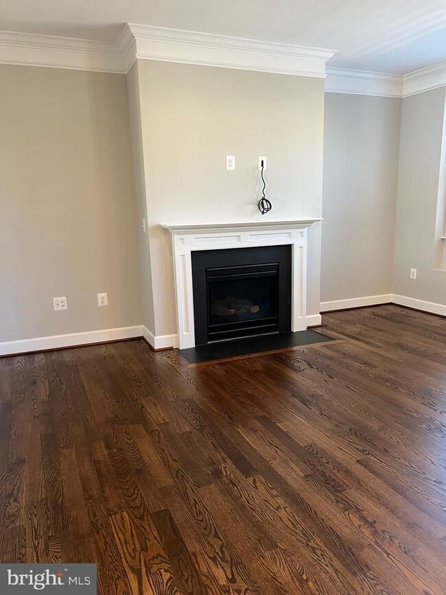 Building Photo - 3151 Stone Oak Pl