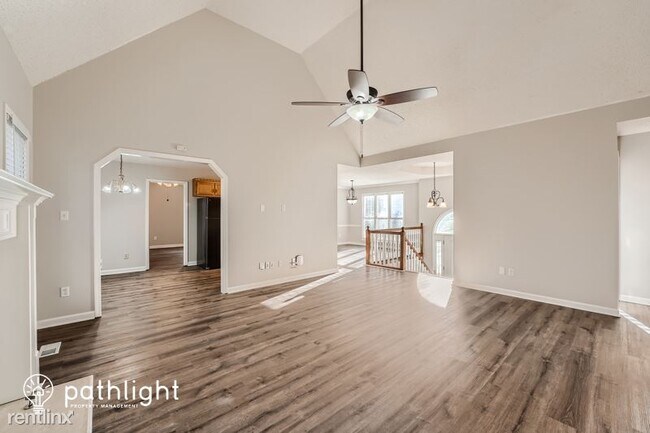Foto del edificio - 4 br, 3 bath House - 42 Byron Court UNIT