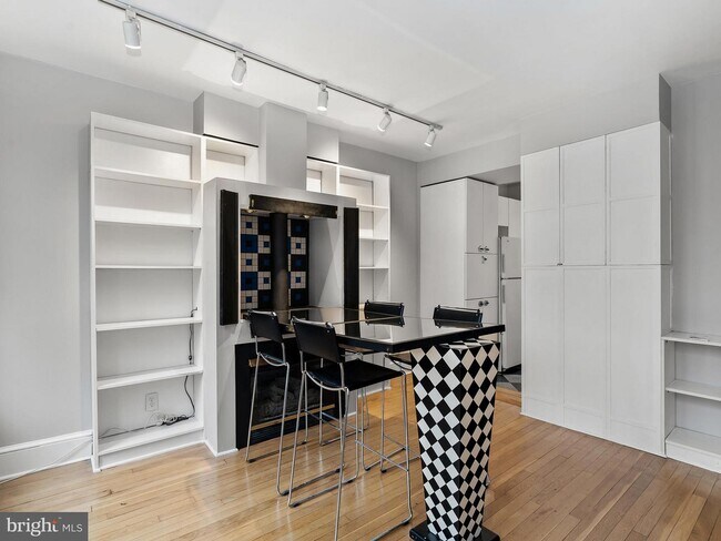 Foto del edificio - 1816 T St NW